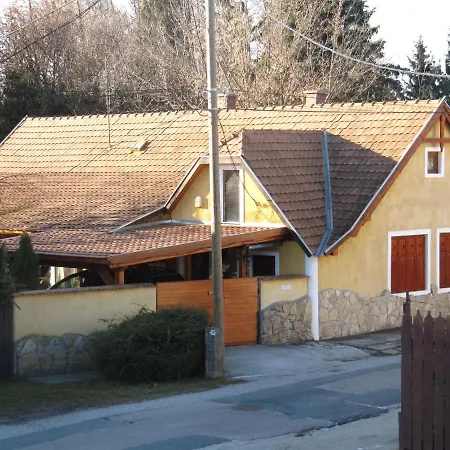 Belloapartamento Ház Balatonkenese, 800m, Jakuzzi