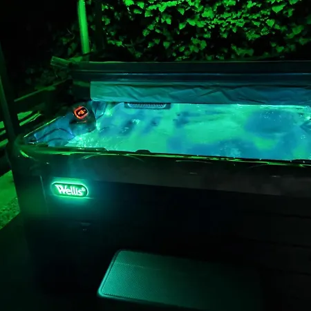 Belloapartamento Ház Balatonkenese, 800m, Jakuzzi Apartman