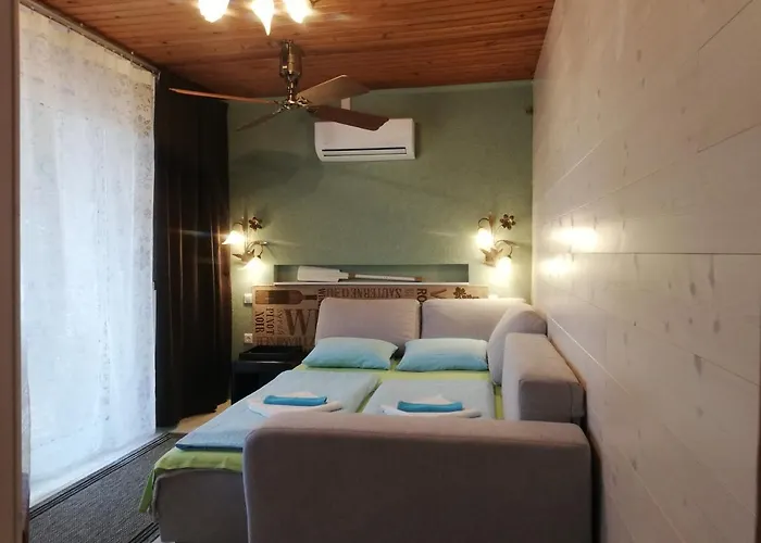 Belloapartamento Haz Balatonkenese, 800m, Jakuzzi דירה