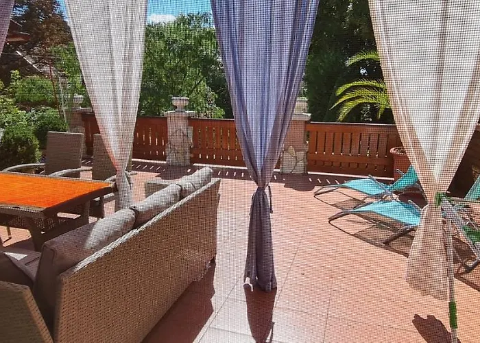 דירה Belloapartamento Haz Balatonkenese, 800m, Jakuzzi באלאטונקנשה